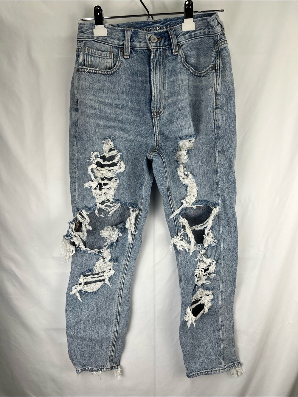 American Eagle - Women’s Jeans - Size 4 - Distressed - Mom Jeans
